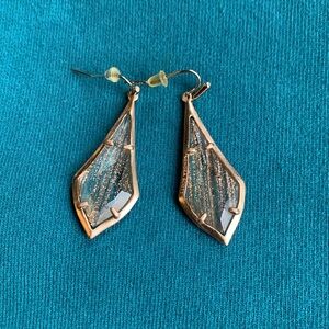 Kendra Scott shimmery rose gold earrings
